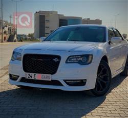 کرایسلەر 300